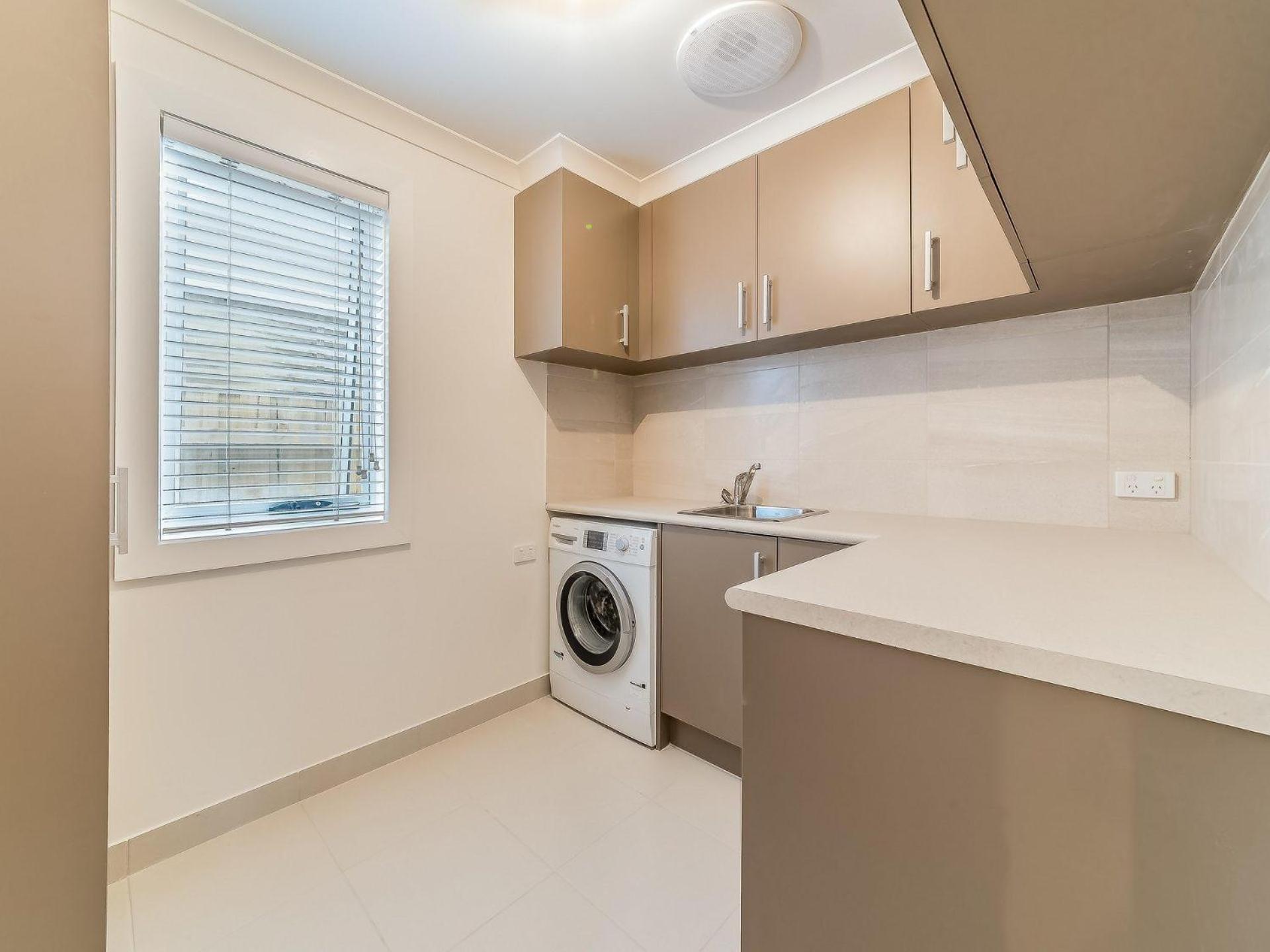 5b Genesta Street, Holiday home